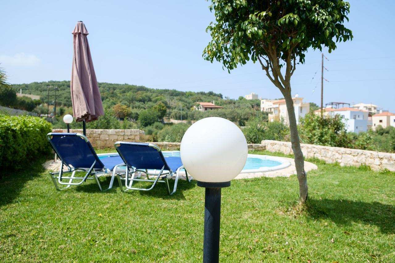 Chill And Relax In A Home With Pool Near The Beach Almirida Esterno foto